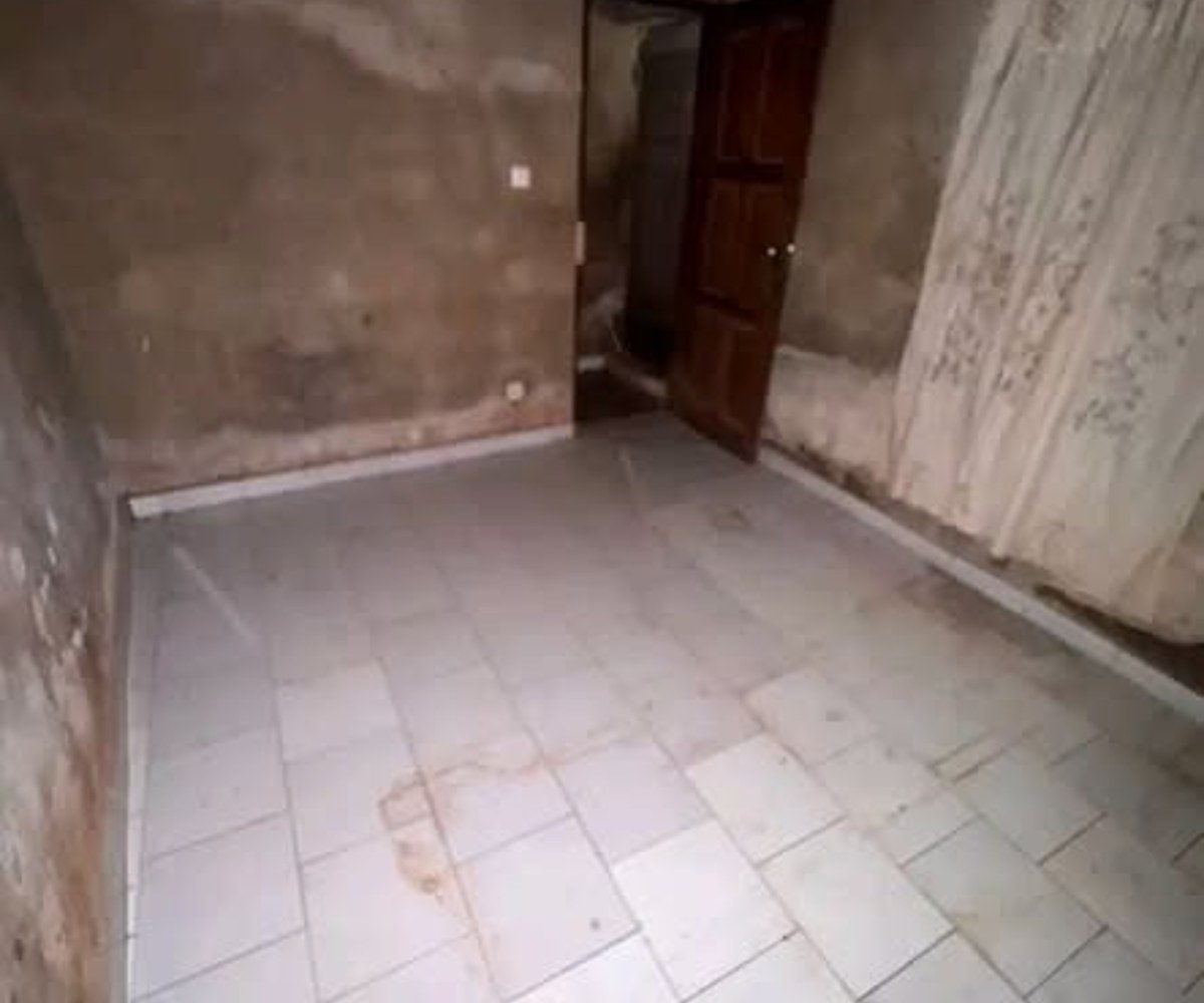 Chambre moderne à louer à Etoudi