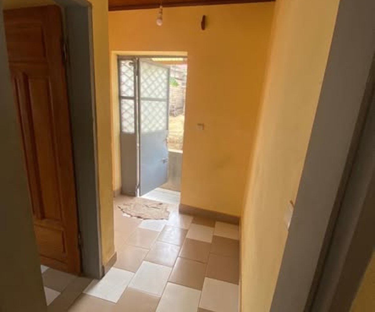 Chambre moderne avec salle à manger à louer à PK14