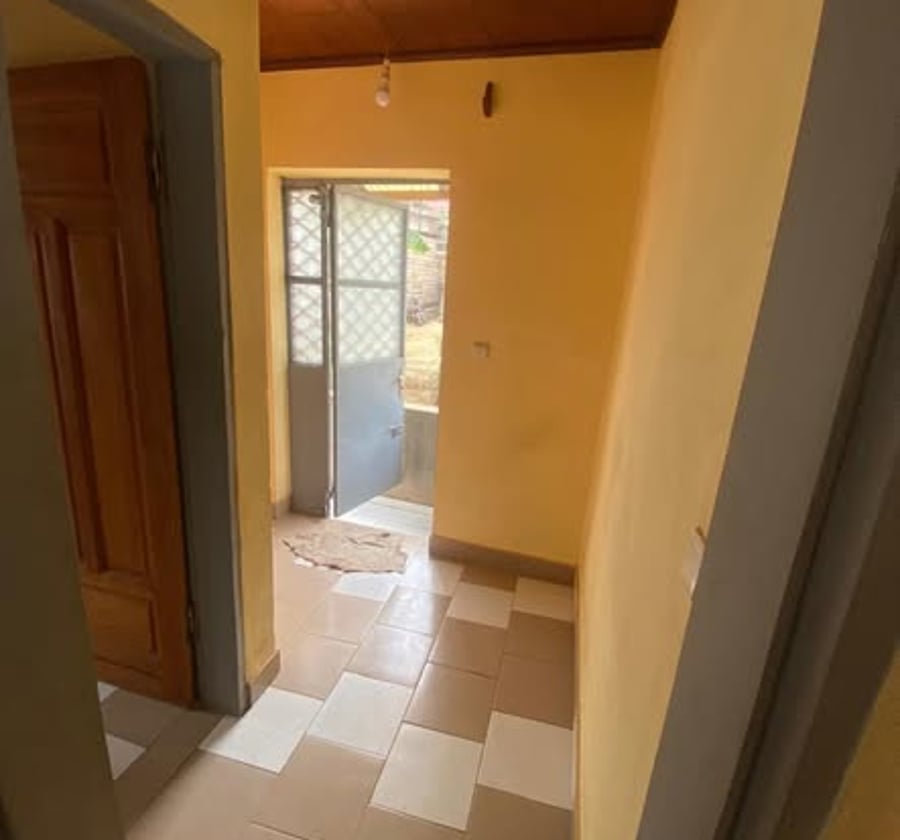 Chambre moderne avec salle à manger à louer à PK14