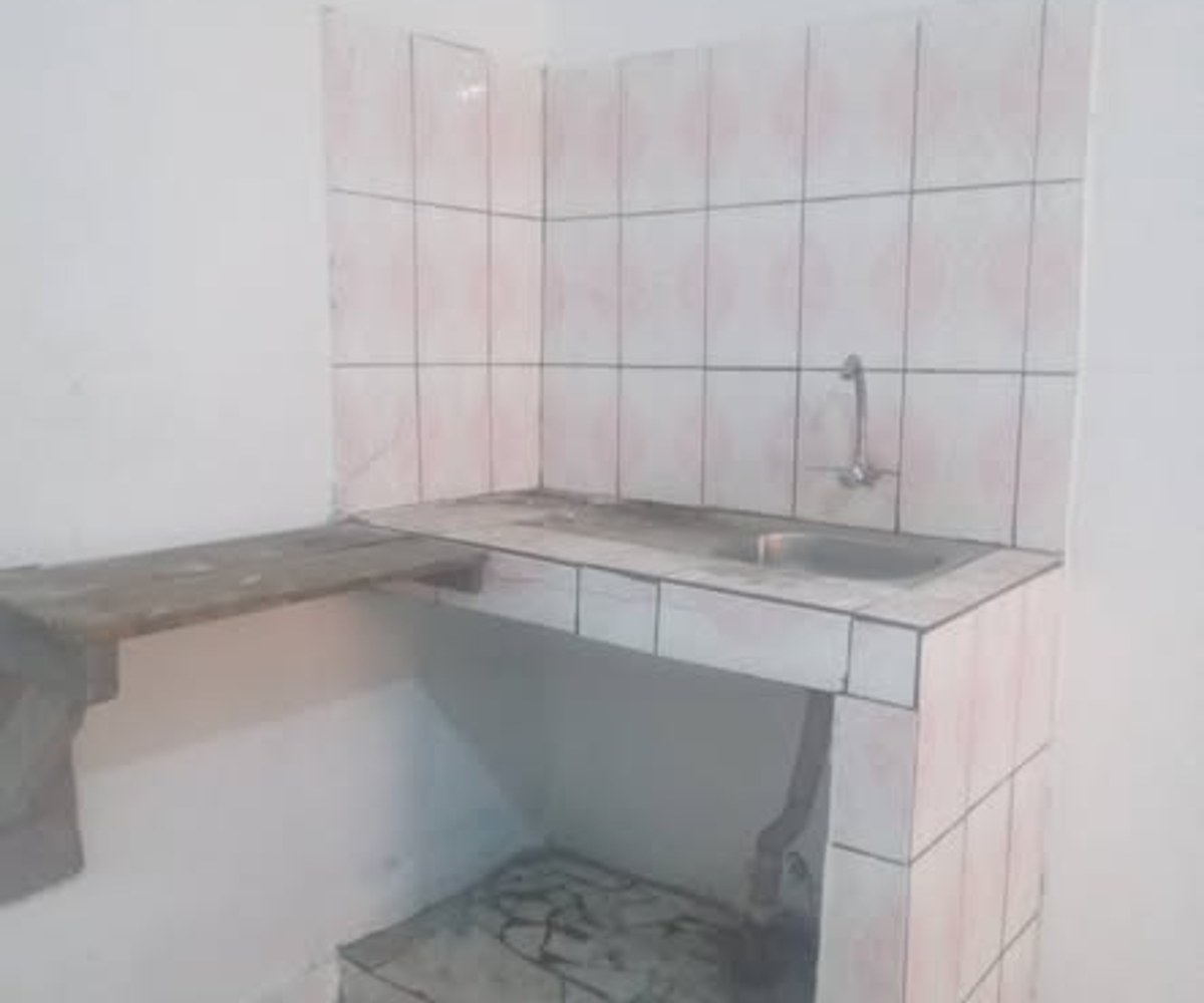 Chambre moderne à louer à Etoug-Ebe