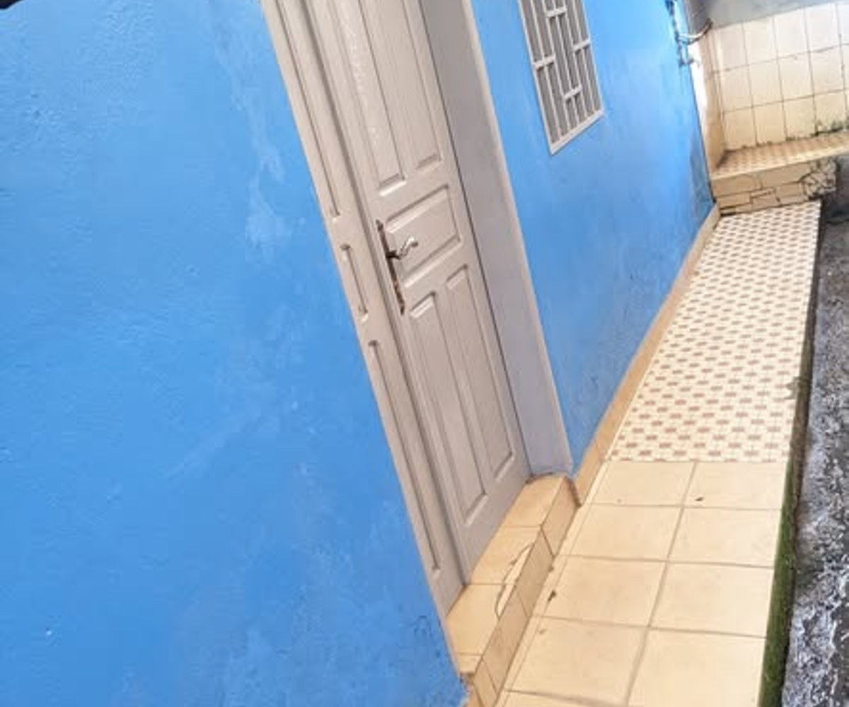 VASTE STUDIO MODERNE BIEN PROPRE