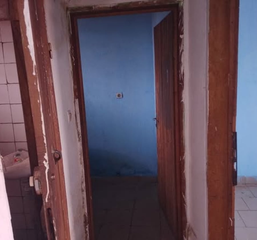 Studio moderne à louer à Mimboman