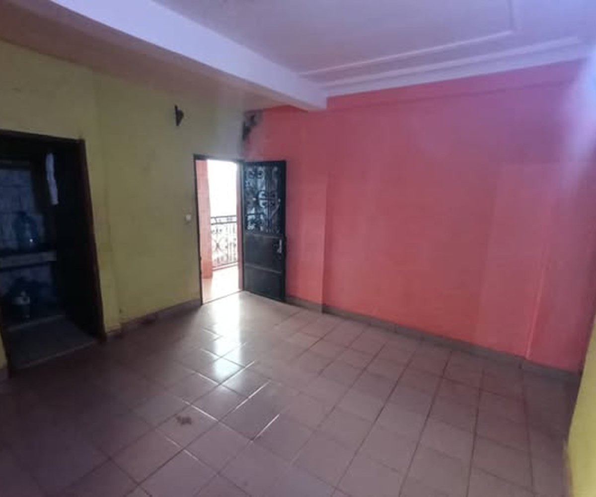 Studio moderne à louer Oyom Abang