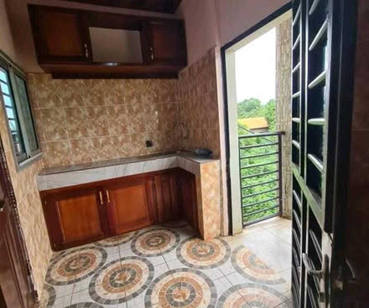 Studio moderne à Nkoabang