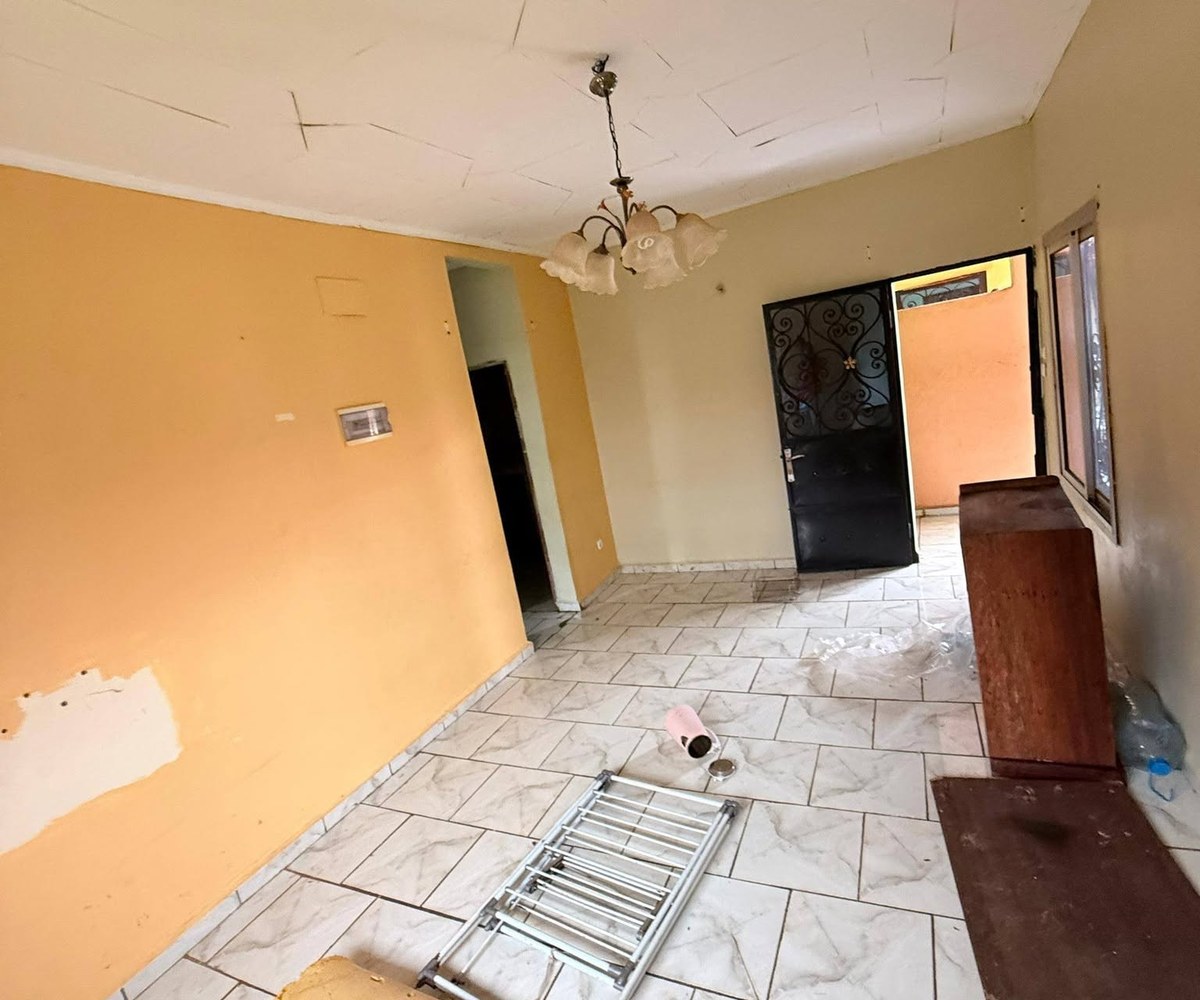 Studio moderne à louer à Nkolfoulou, Yaoundé