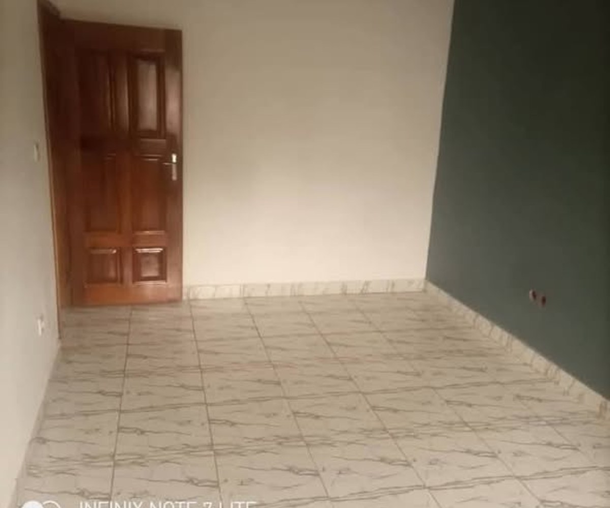 Appartements à louer à Odza - 2 chambres