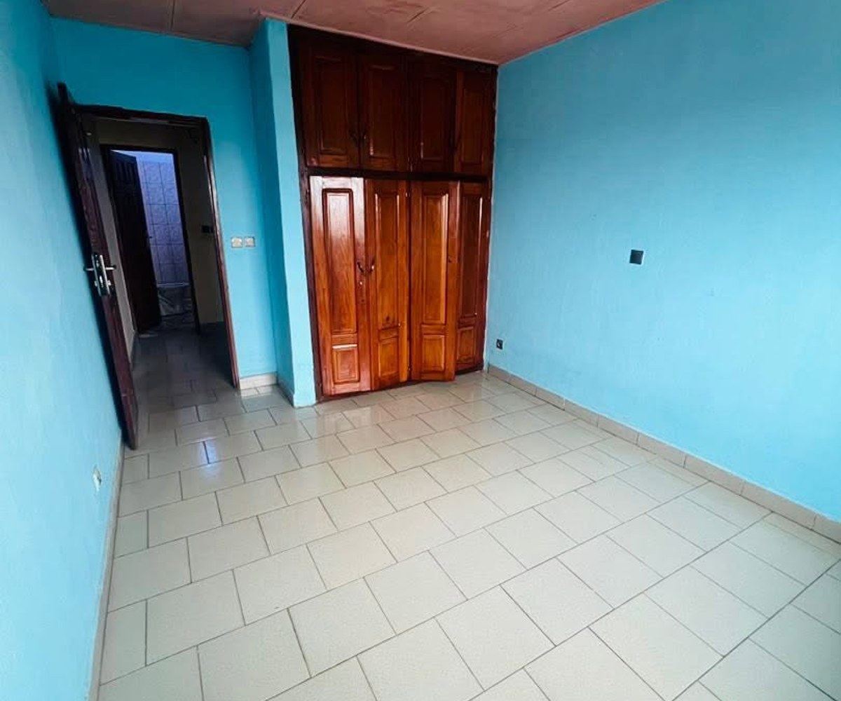 Appartement moderne à louer – Etoug Ebe