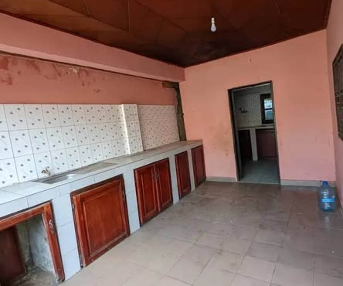 Appartement 3 chambres Damas Yaoundé