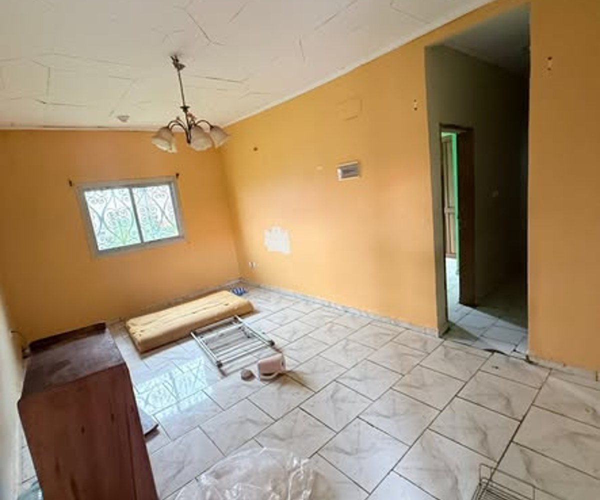 Grand studio moderne à louer – Nkolfoulou, Yaoundé