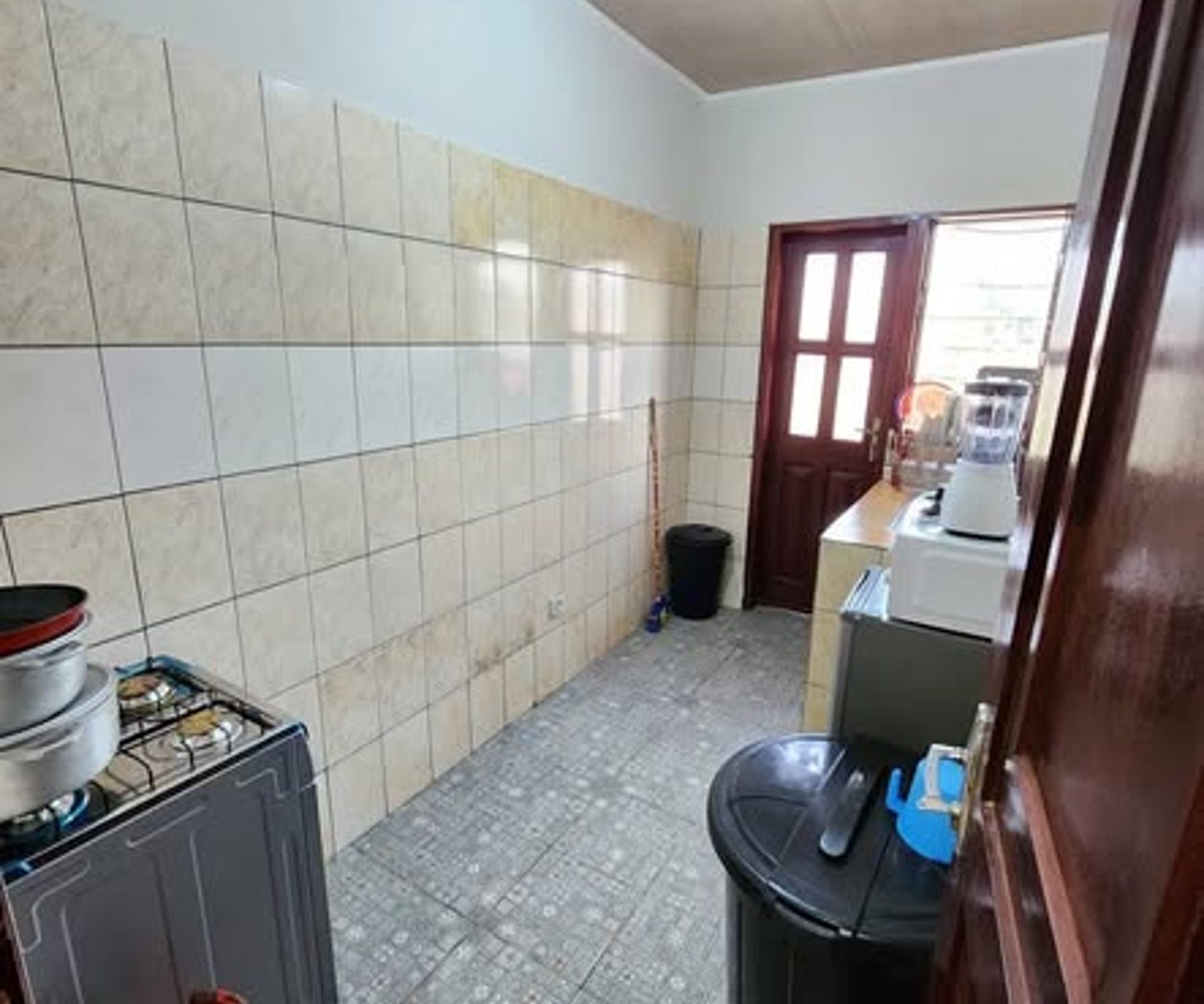 Chambre meublée tout confort – Mvog Mbi (Coron)