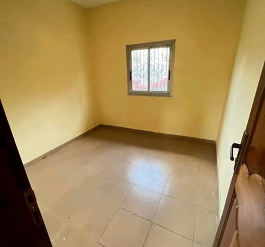 Appartement moderne à louer à Nkozoa