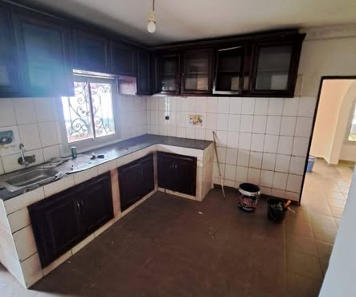 Villa à louer à Odza - 4 chambres