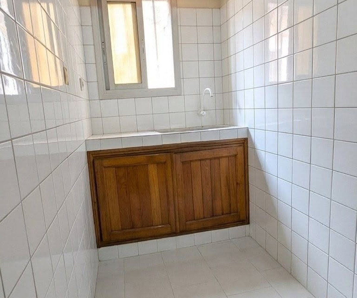 Chambre moderne à louer à Makepe Missoké