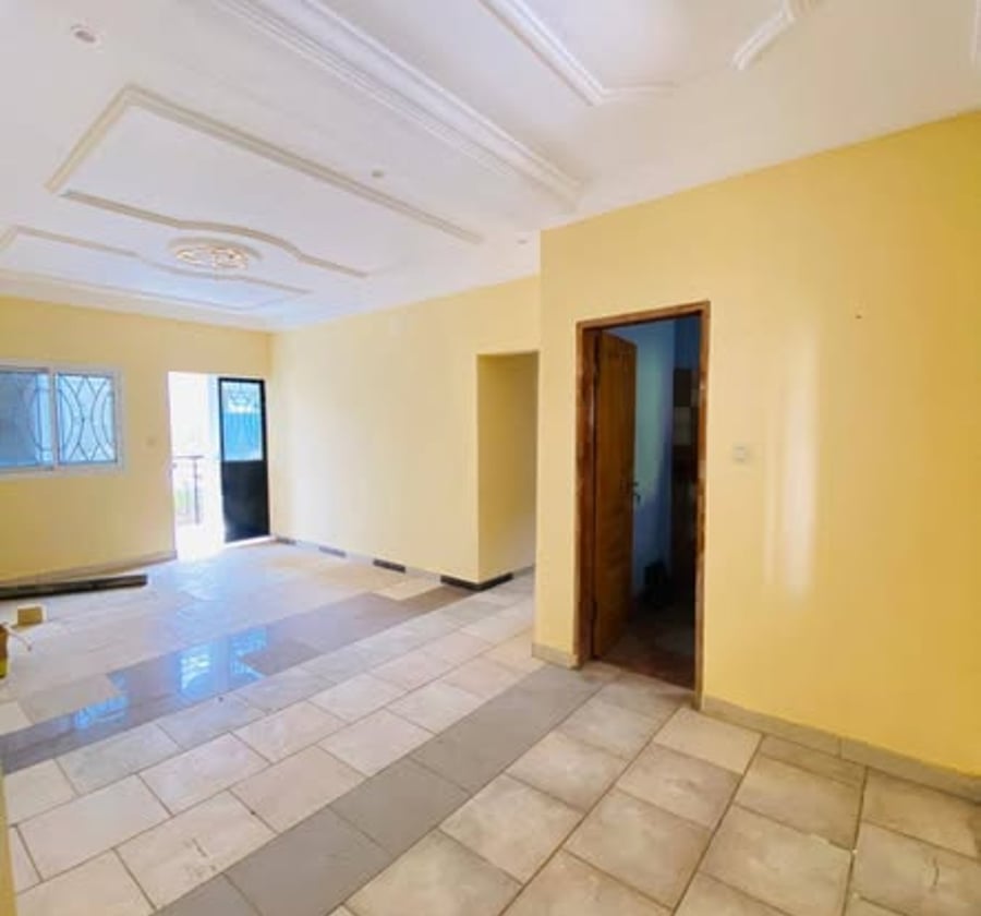 Appartement 2 chambres à louer à Logbessou
