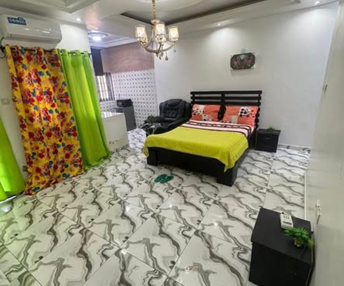 Chambre meublée haut standing, Odza, Yaoundé – 15 000 FCFA/nuitée