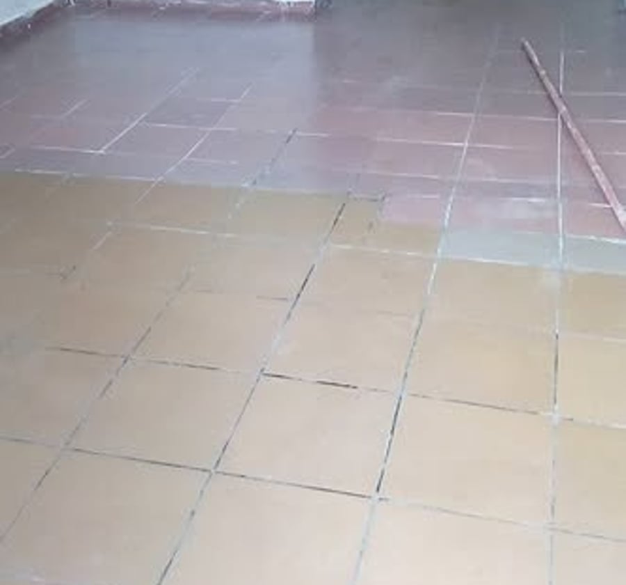 Chambre moderne à louer - Ndogbon, Douala