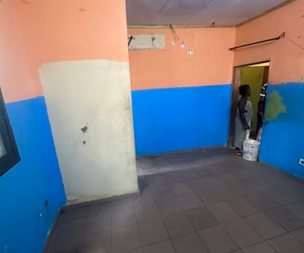 Studio moderne 4 pièces à louer à PK15 Douala