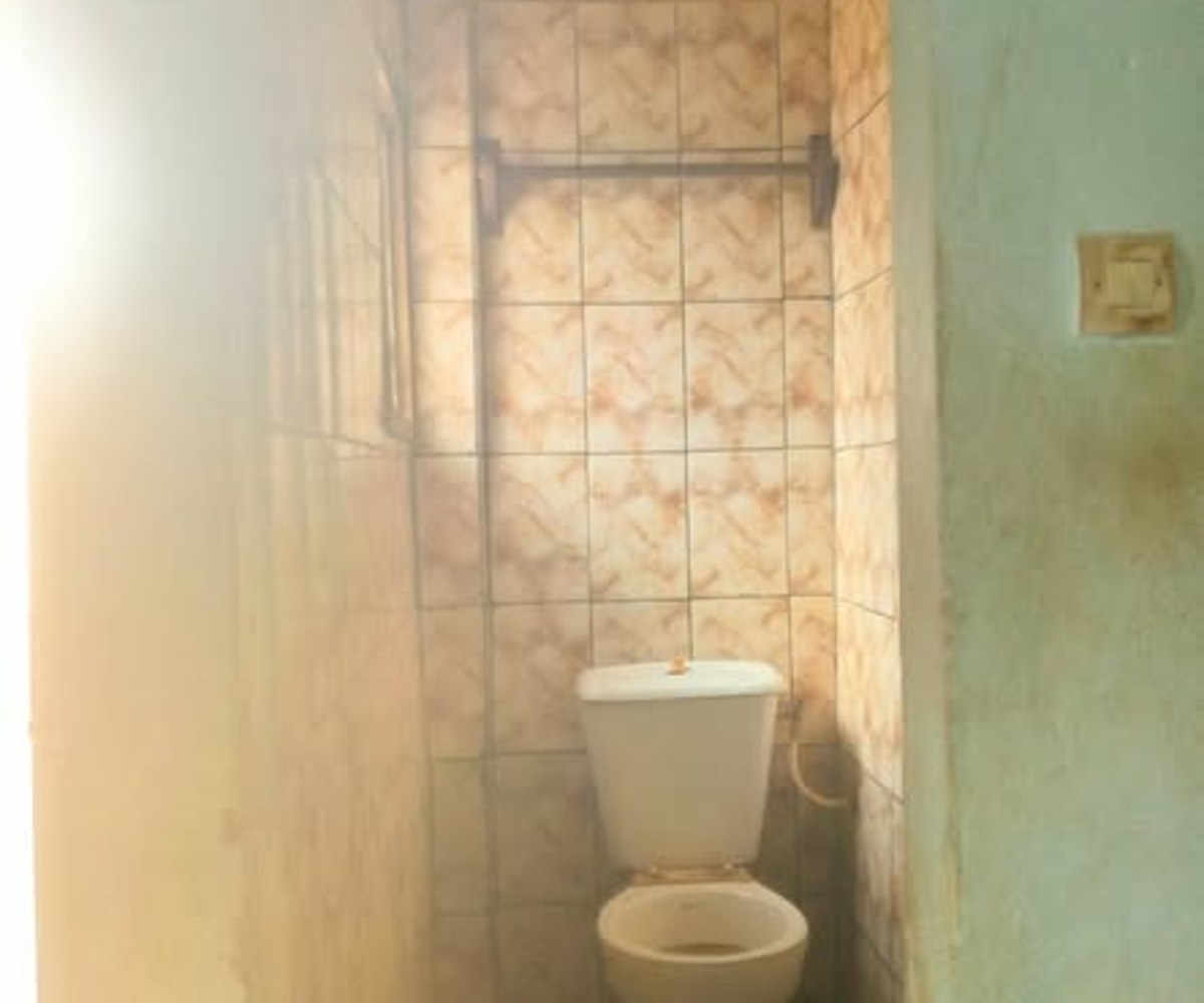 Chambre Moderne 3 Pièces à Louer - Etoug-Ebe