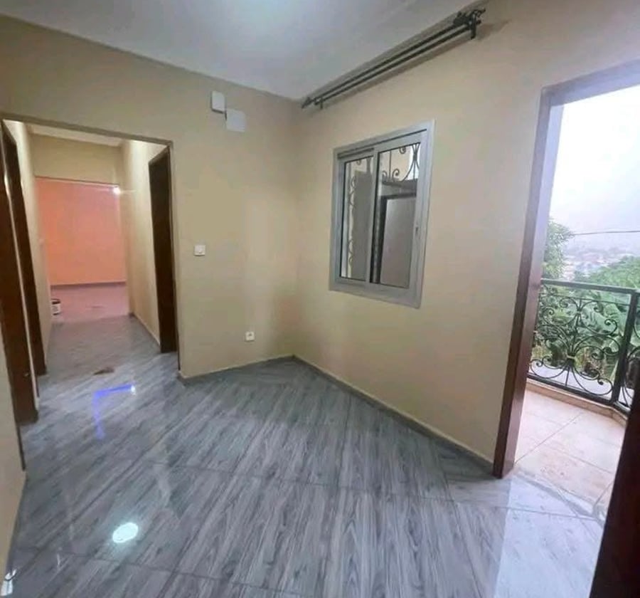 Appartement 3 chambres climatisé à Nsimeyong