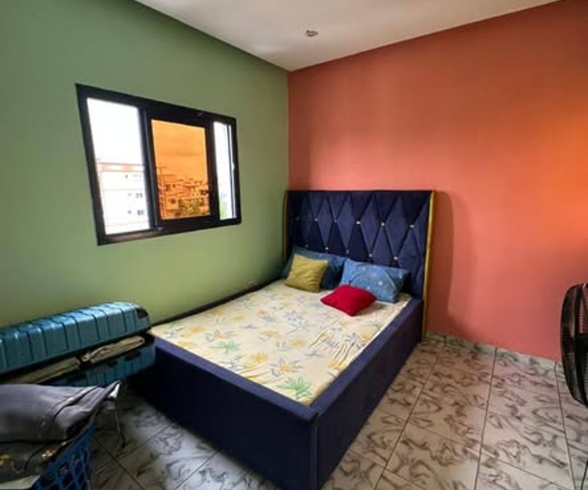 Vaste chambre moderne à louer - Makepe Missoke, Douala