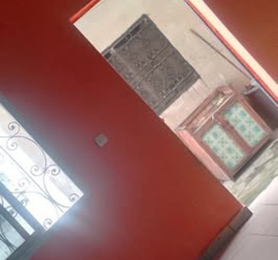Grande chambre à Ndogbassi 1