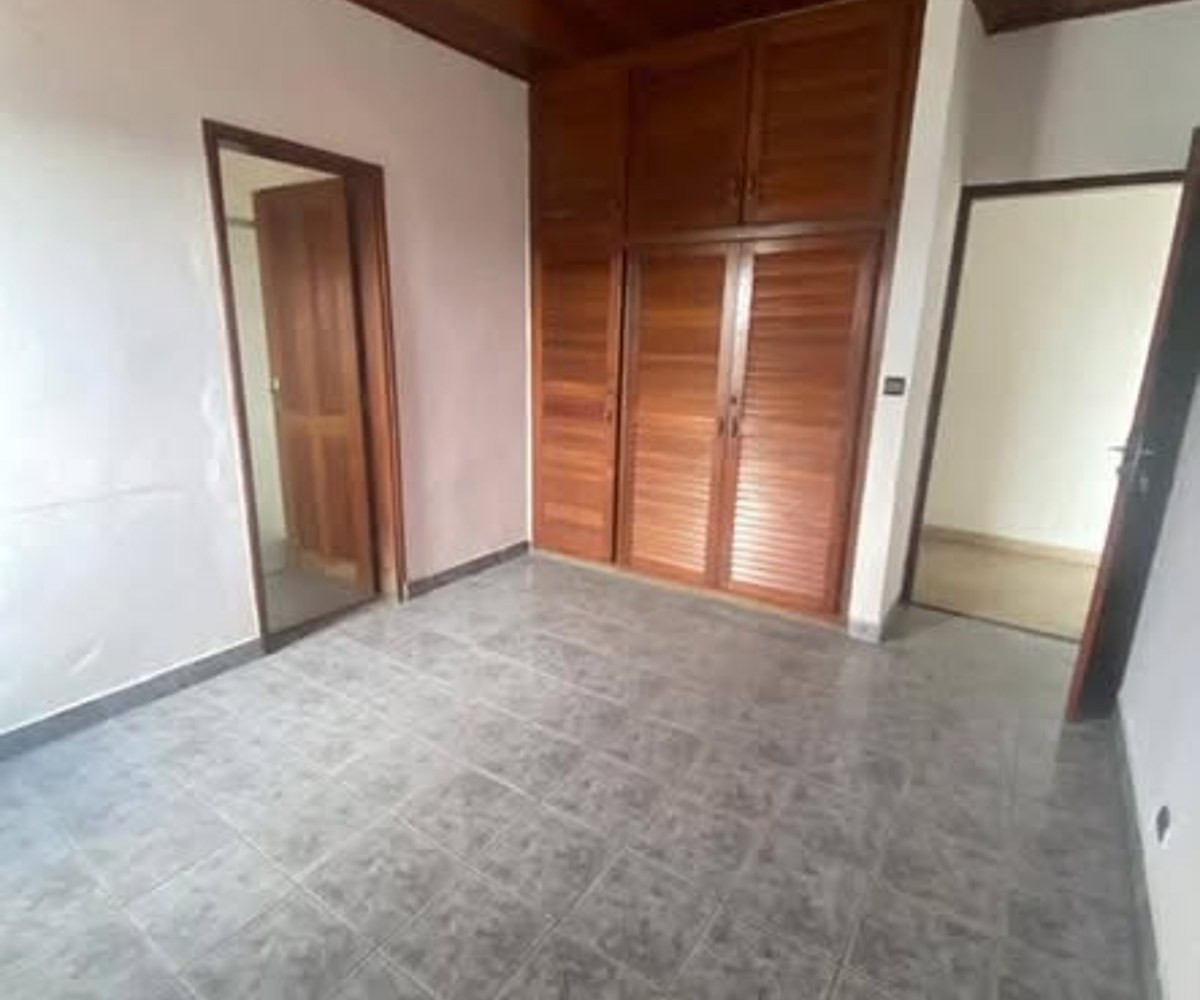 Magnifique Appartement 3 Chambres – Bonapriso, Douala