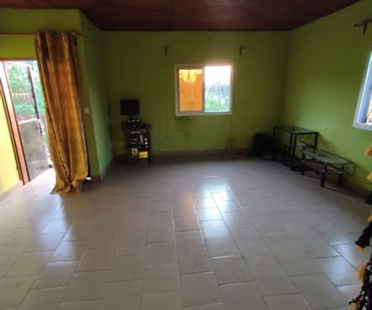 Appartement moderne à Nkoabang Pétou