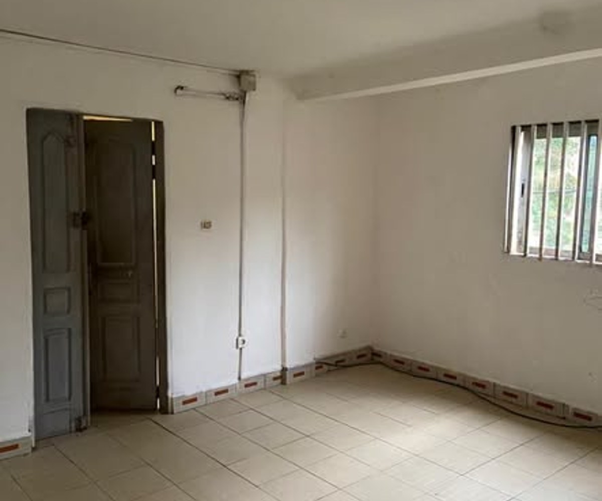 Appartement moderne 2 chambres PK 10