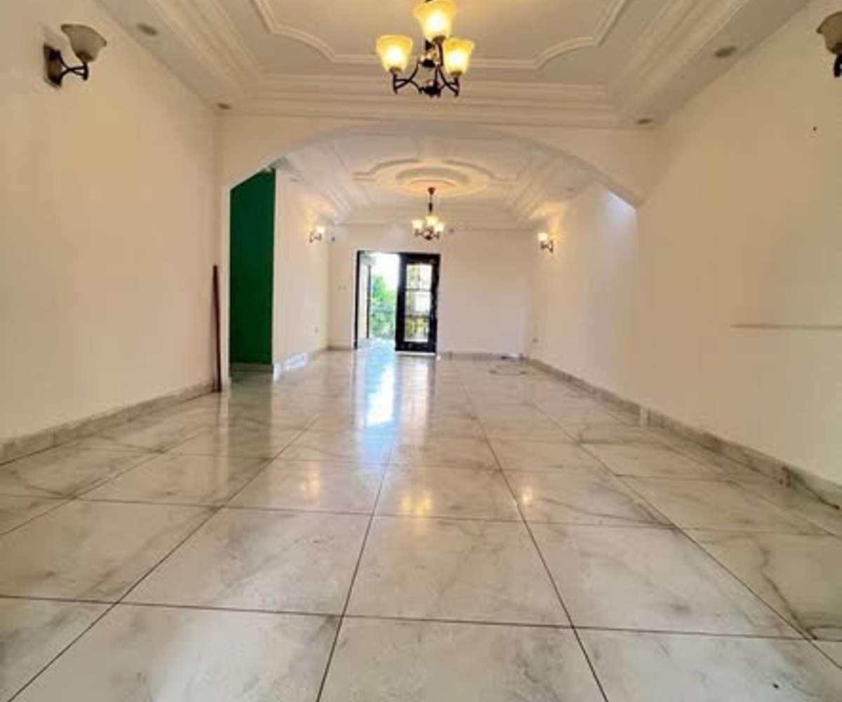 Grand appartement moderne haut standing à Logpom