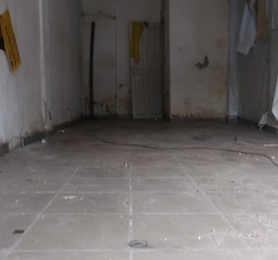 Boutique à louer avec douche - Bépanda Tonnerre