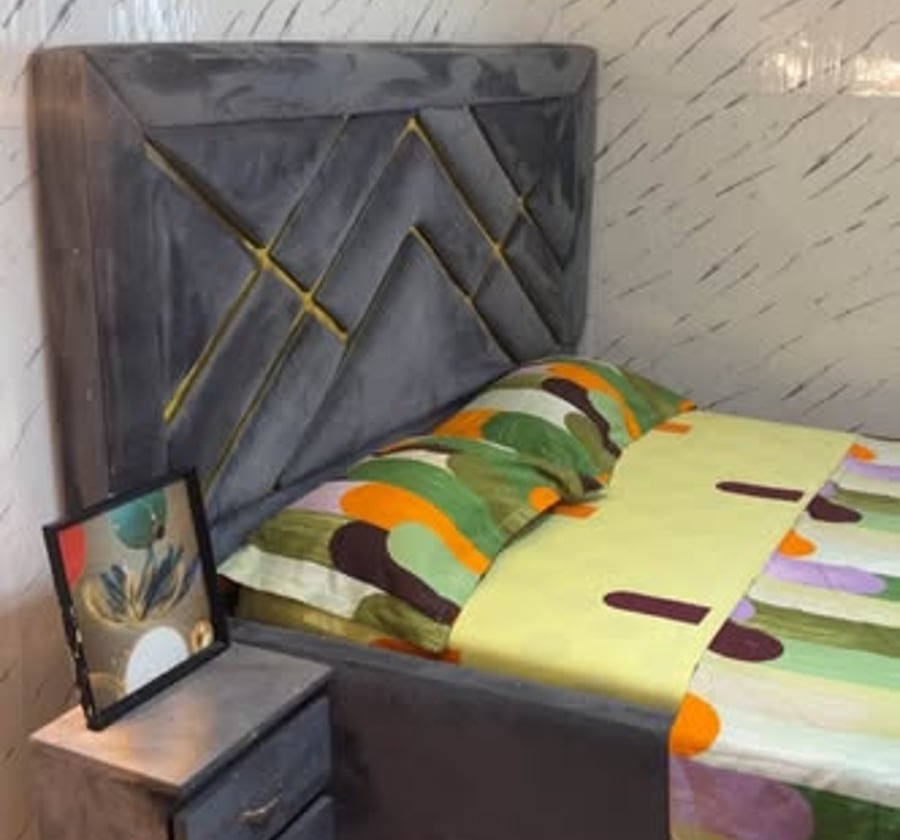 Chambre moderne à Ndogbong, entrée ENSET