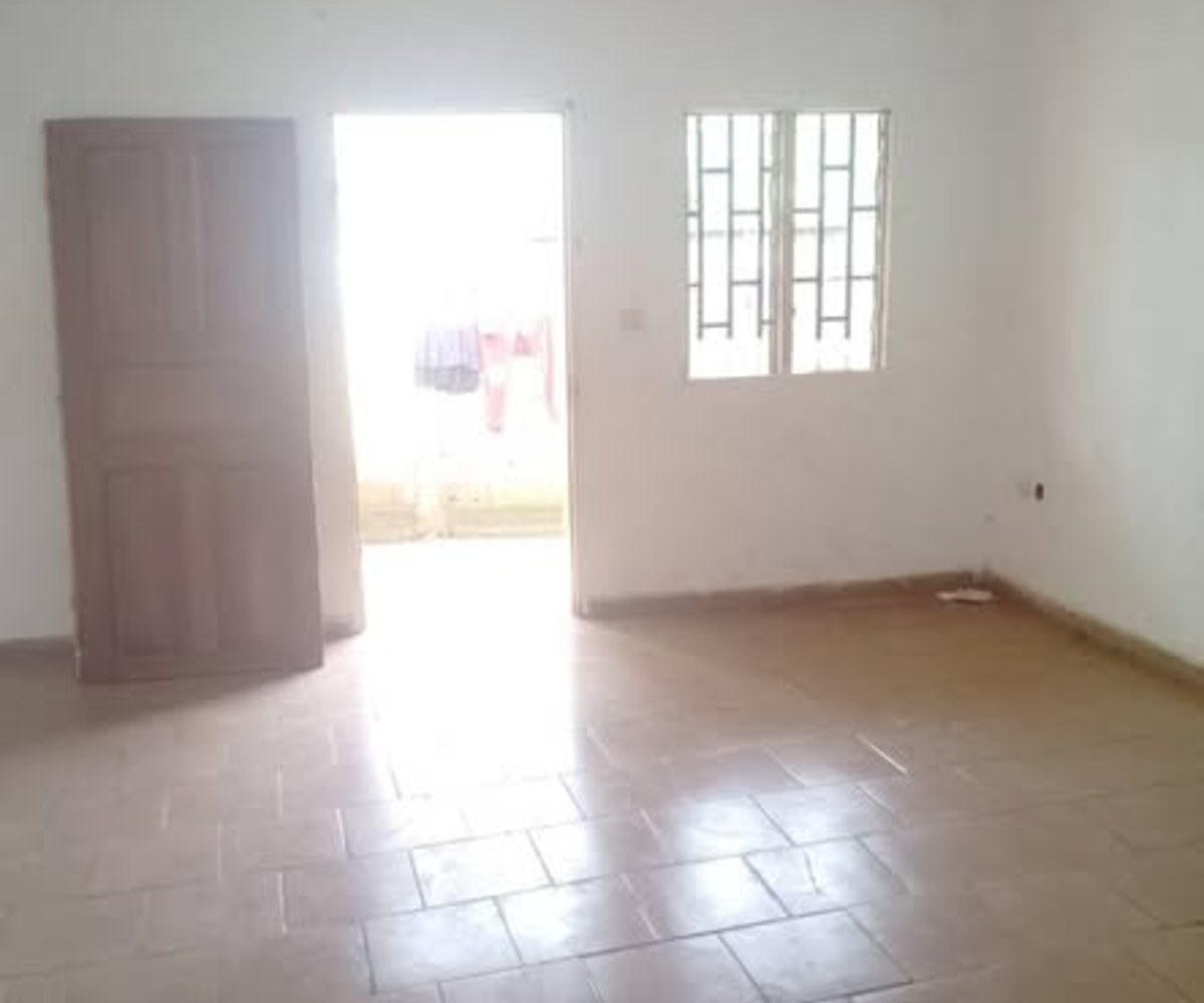 Maison à louer à Nkoabang - 2 chambres