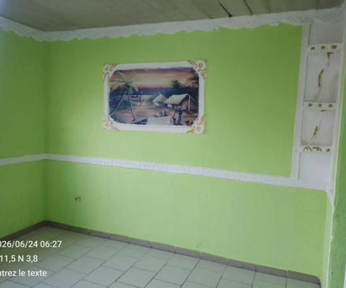 Très grande chambre moderne à louer - Chapelle TKC
