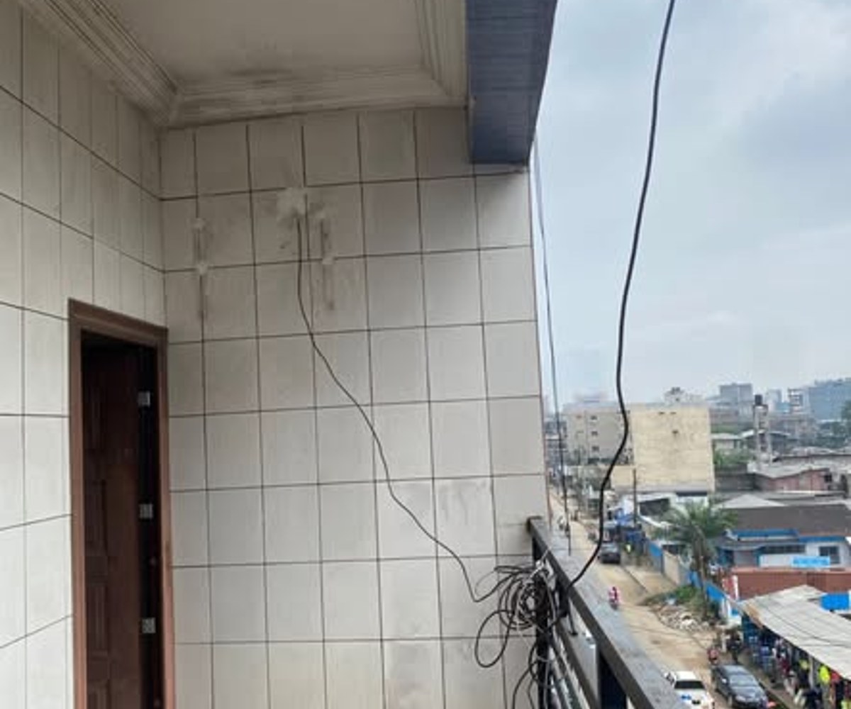 Appartement 3 chambres à louer à Akwa