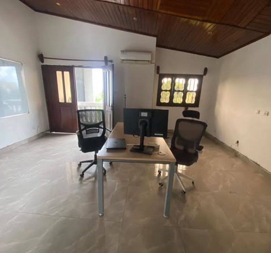 Duplex 5 chambres à louer à Ndogbong, Douala