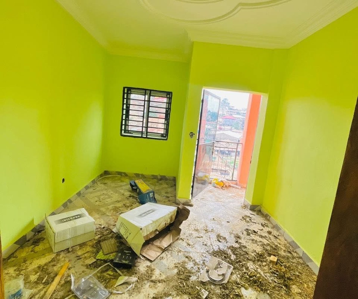 Studio moderne à Biyem-Assi, Yaoundé
