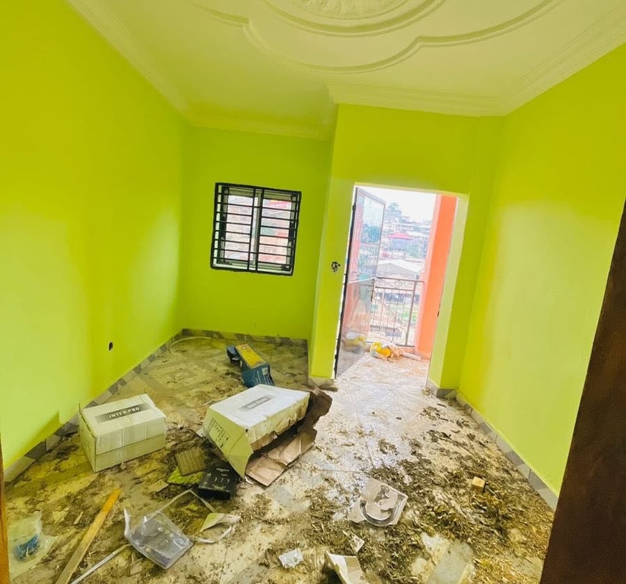 Studio moderne à Biyem-Assi, Yaoundé