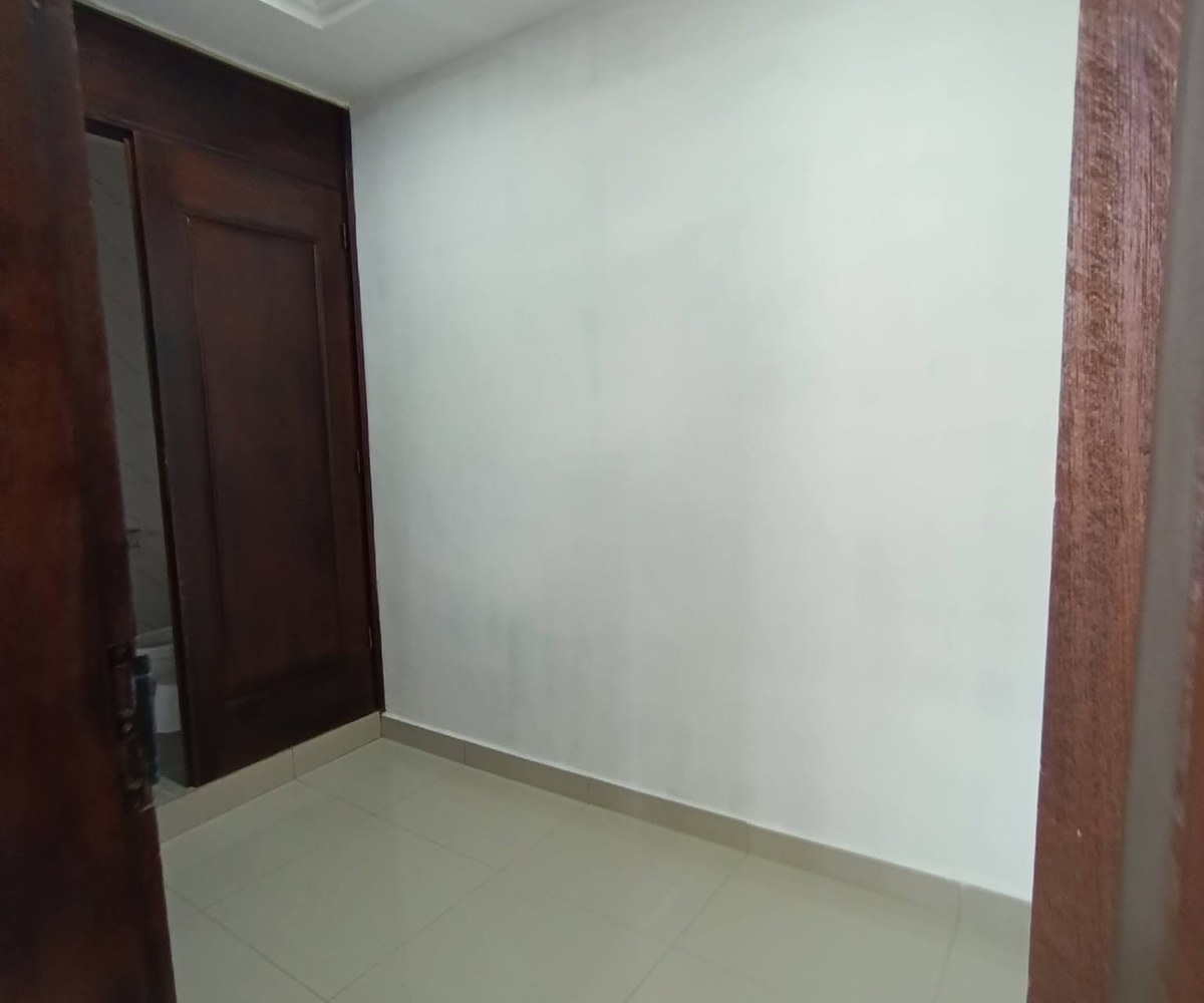 Appartement pour bureau à louer à Bonamoussadi - 3 chambres