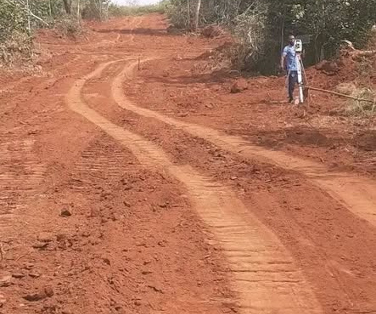 Terrain à vendre – Ntouessong, route SOA-ESSE