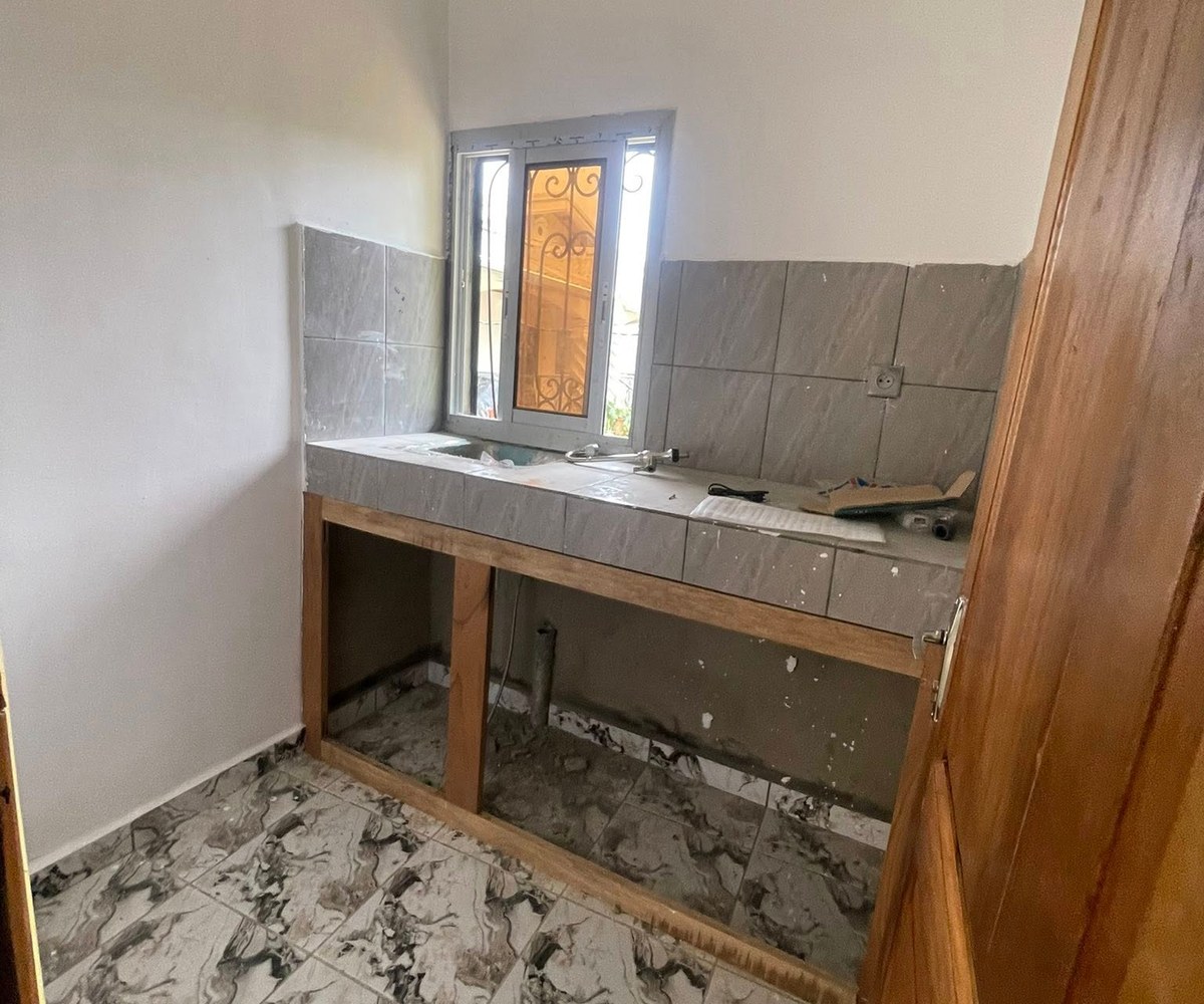 Studio moderne 4 pièces à Japoma