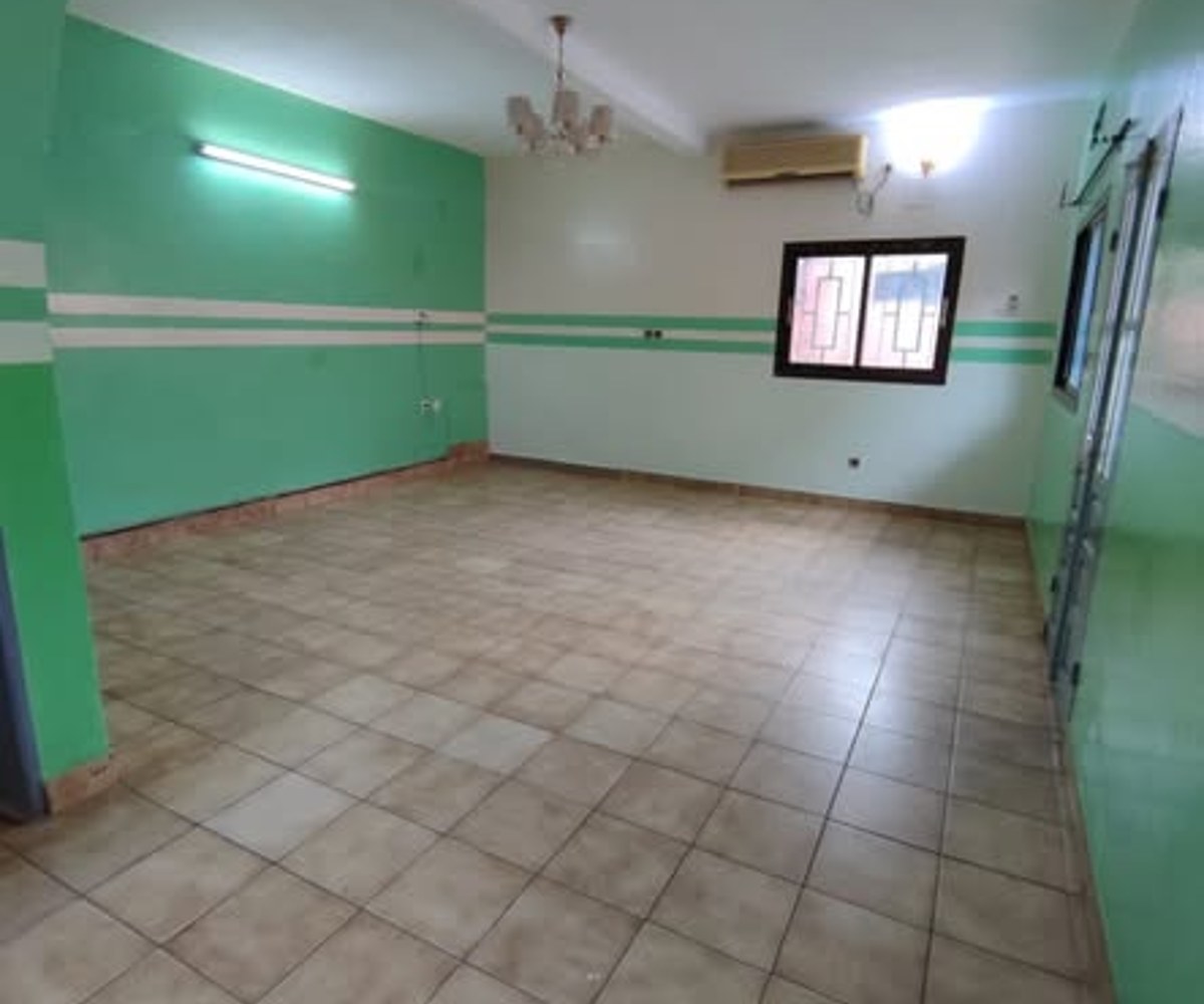 Appartement individuel 3 chambres – Titi Garage