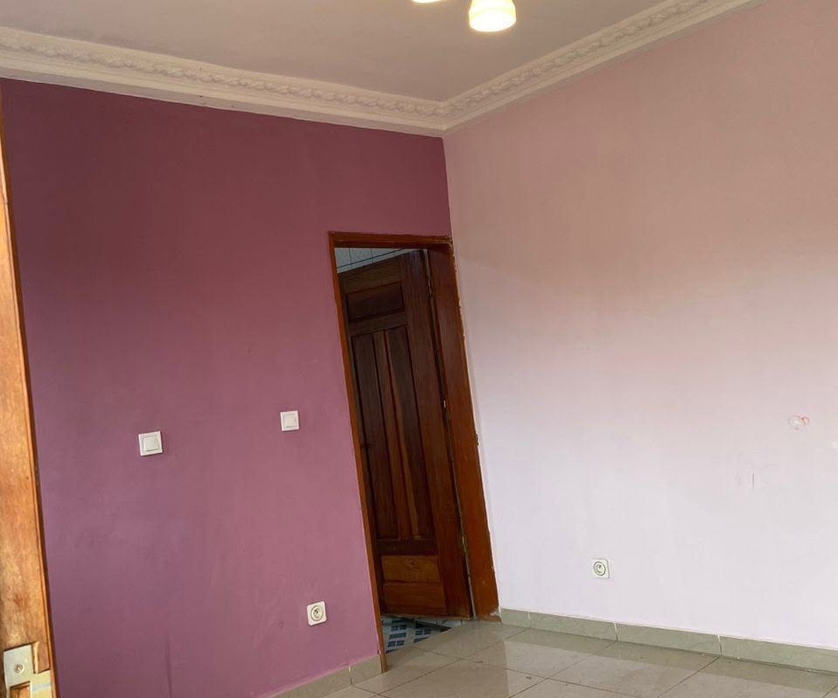 Studio moderne à Kotto - 90 000 FCFA/mois