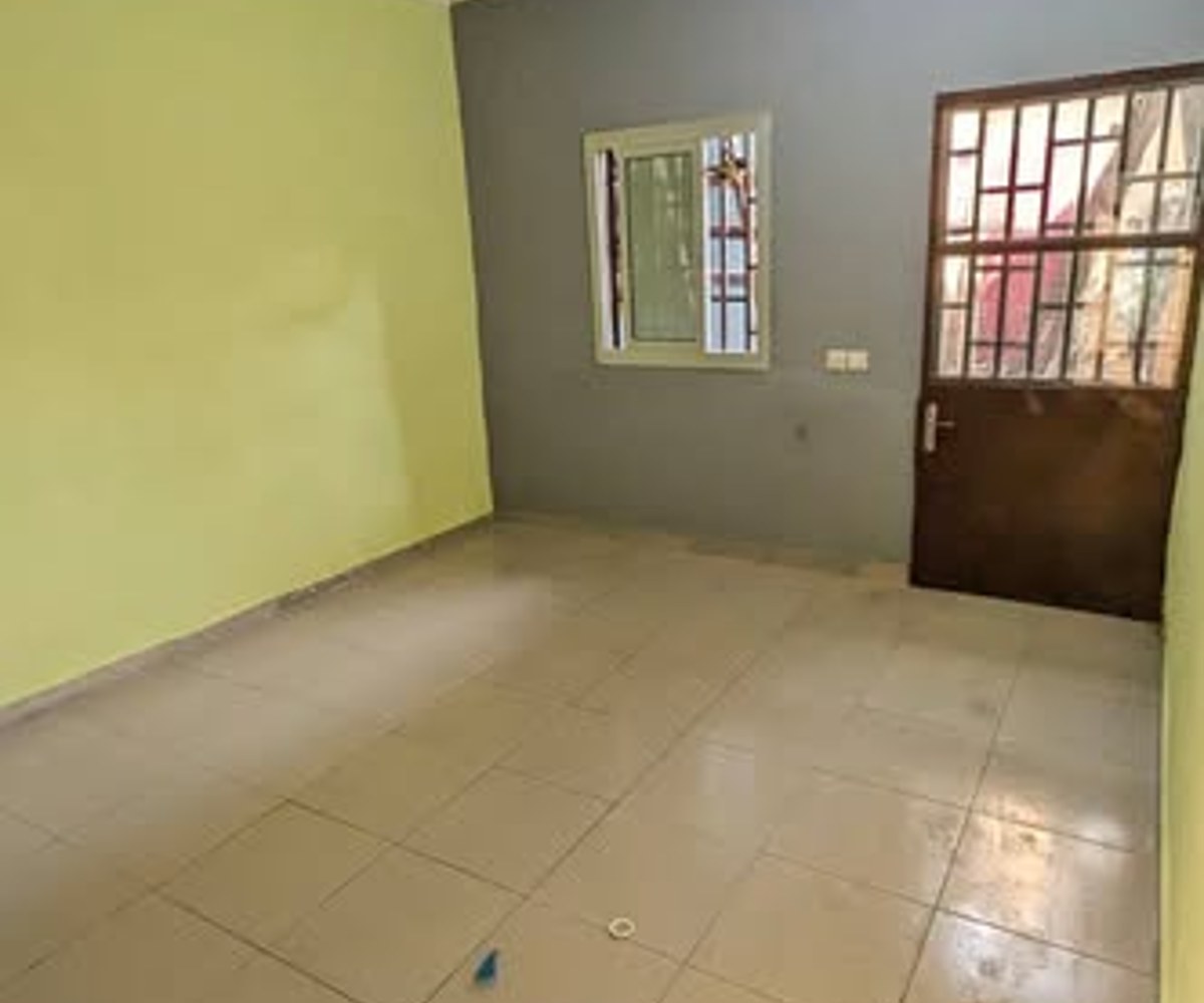 Vaste chambre moderne - Ndogbong