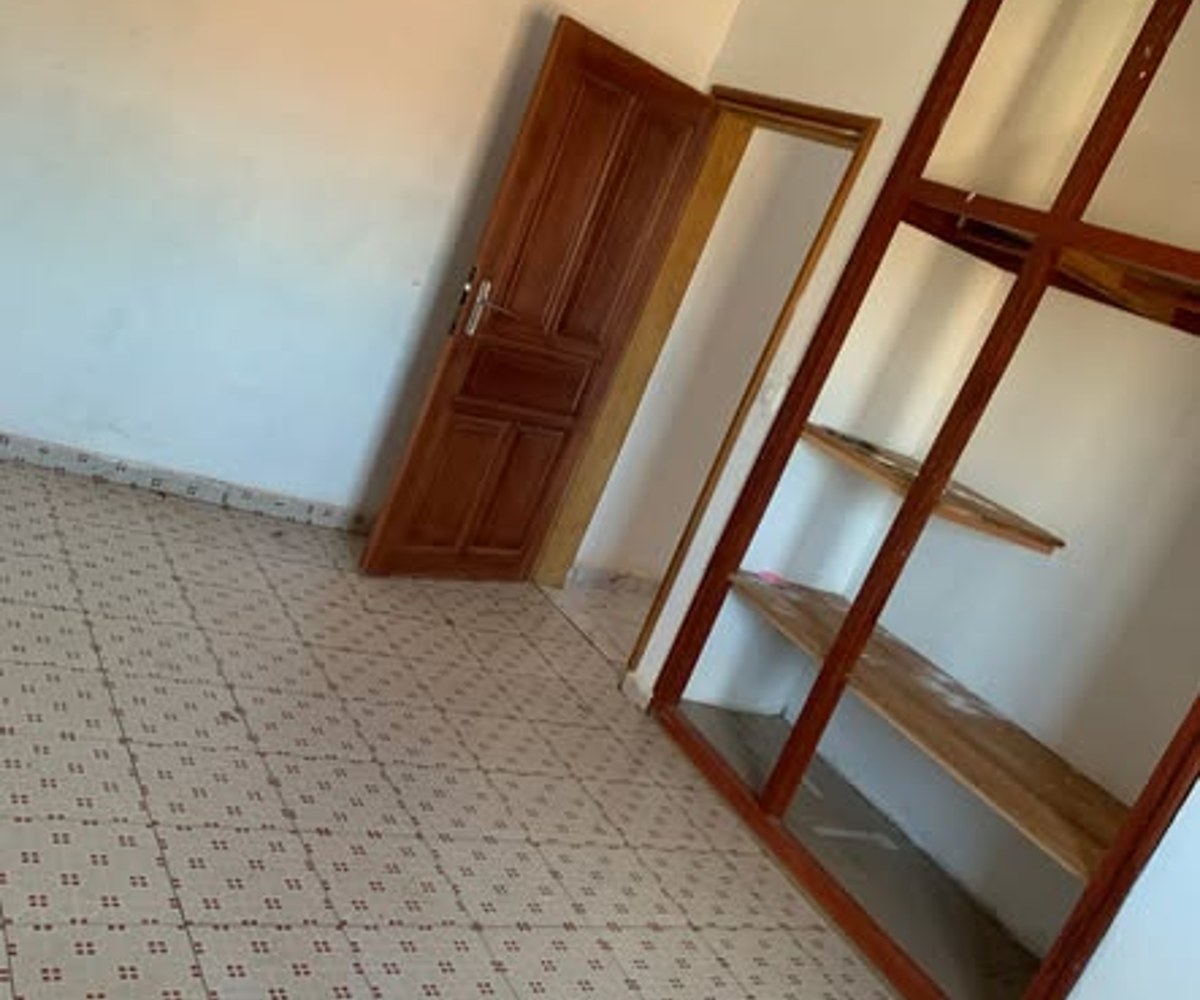2 chambres modernes à louer à Nkozoa