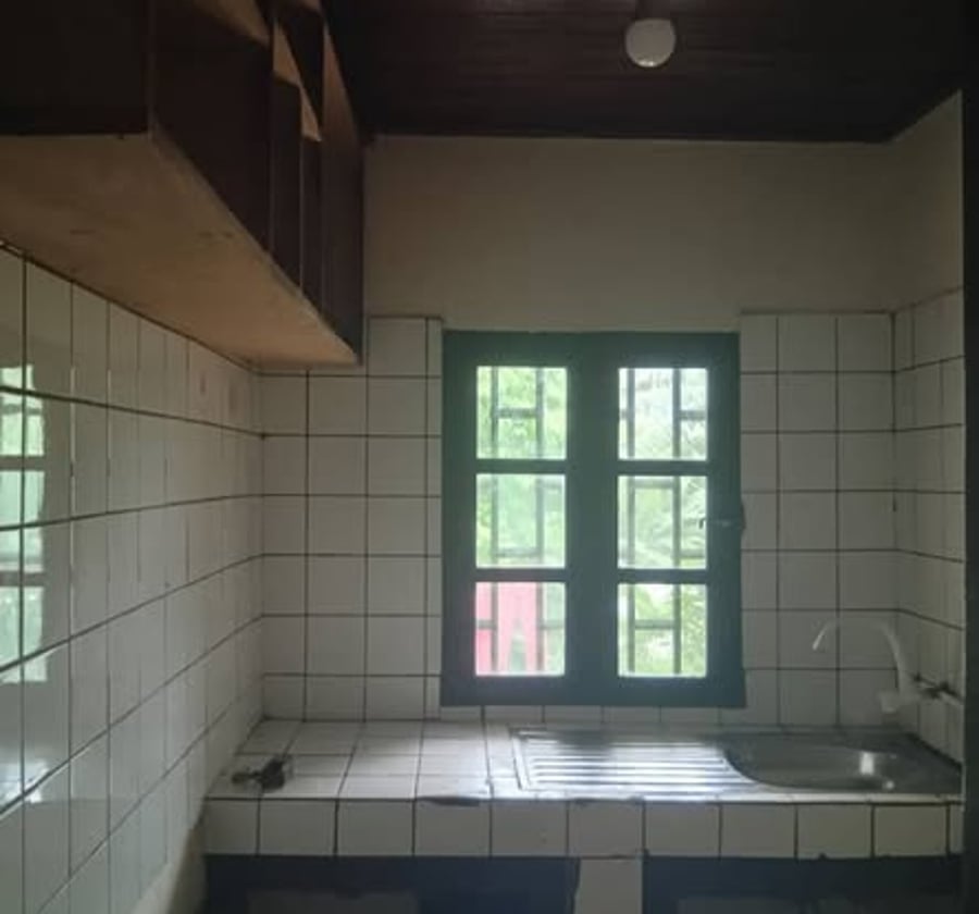 Studio à louer à Logbaba