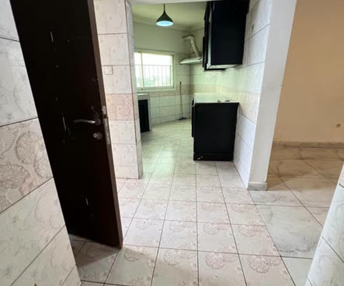 Appartement 3 chambres à Logpom, Douala