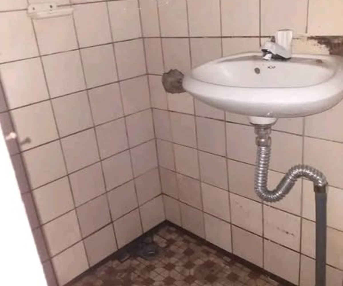 Chambre moderne à Douala PK8 ESG