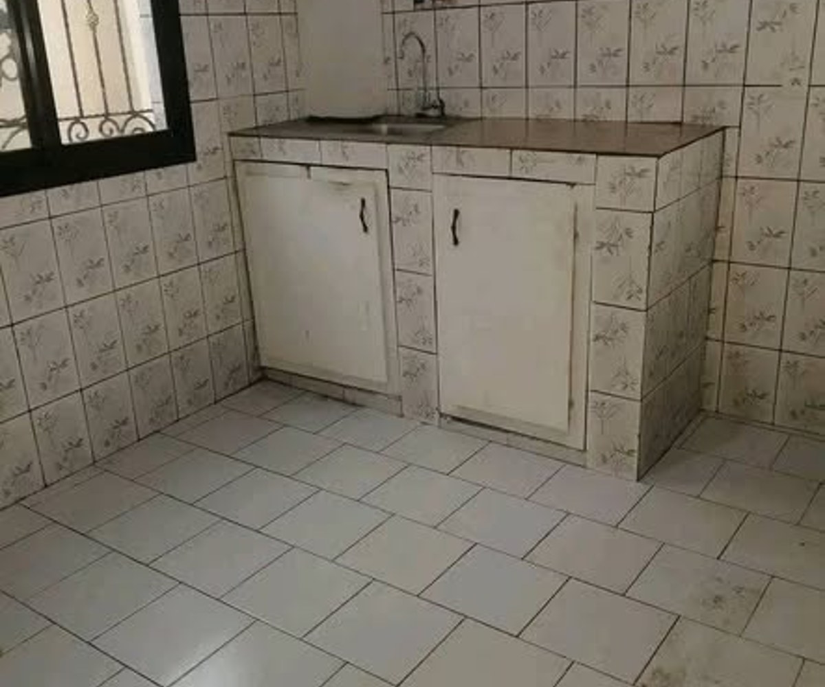 Appartement 2 chambres à louer à Japoma - Douala