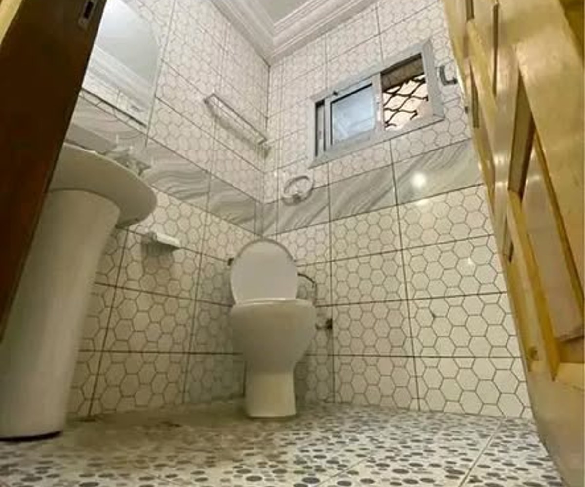 Studio staffé à Ndogpassi – 65 000 FCFA/mois
