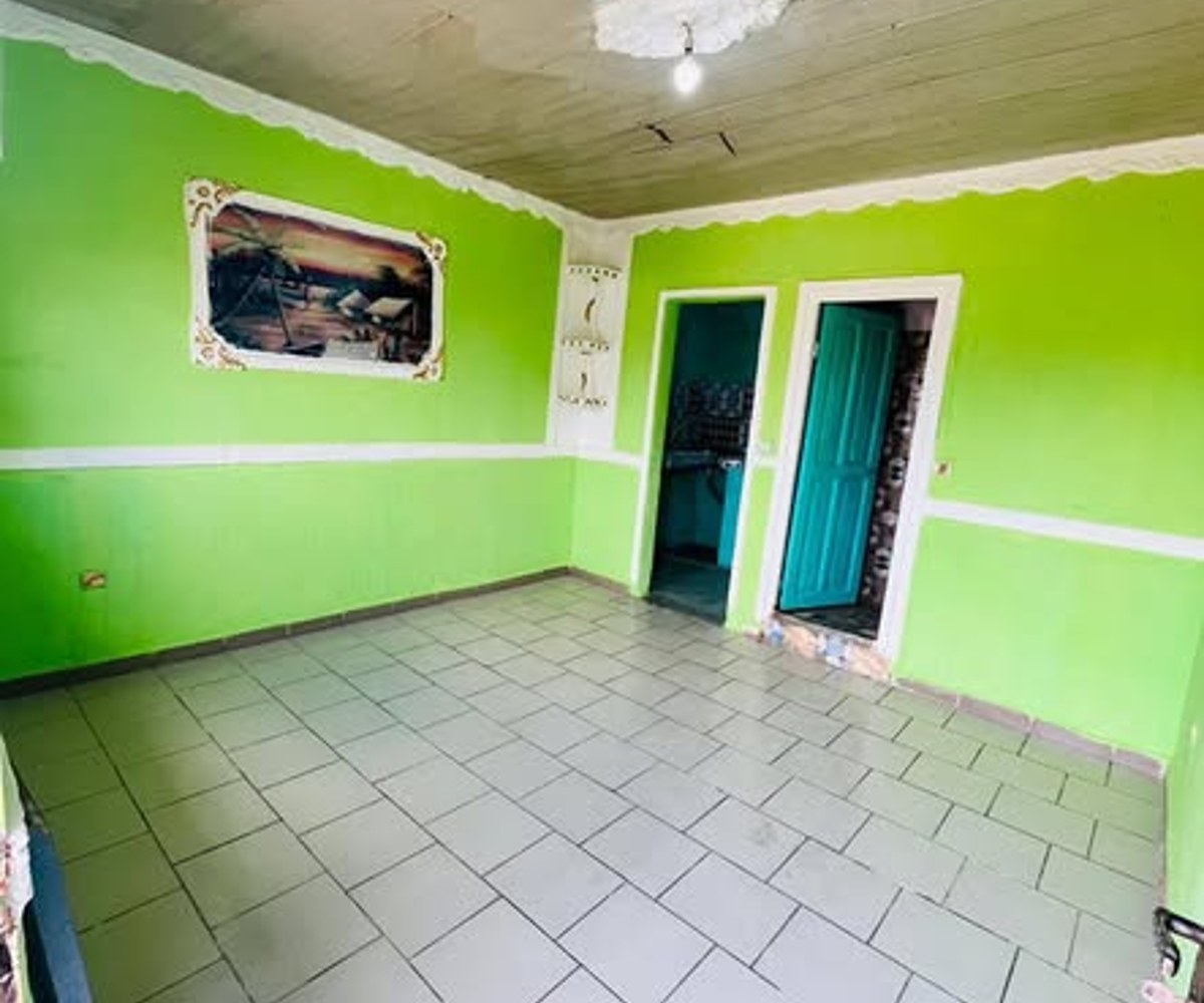 Chambre moderne à louer près de la Chapelle TKC - Yaoundé